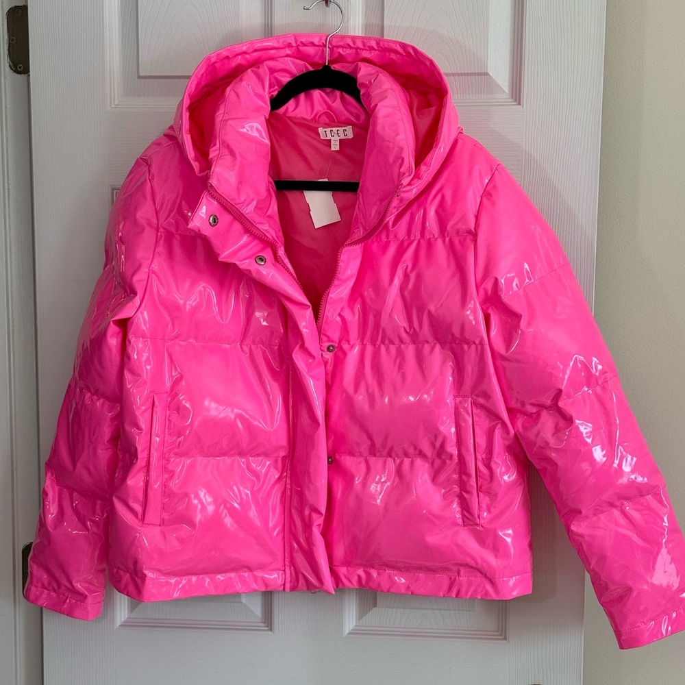 Brand New Hot Pink Barbie Hooded Puffer Jacket Women’s Size Large NWT